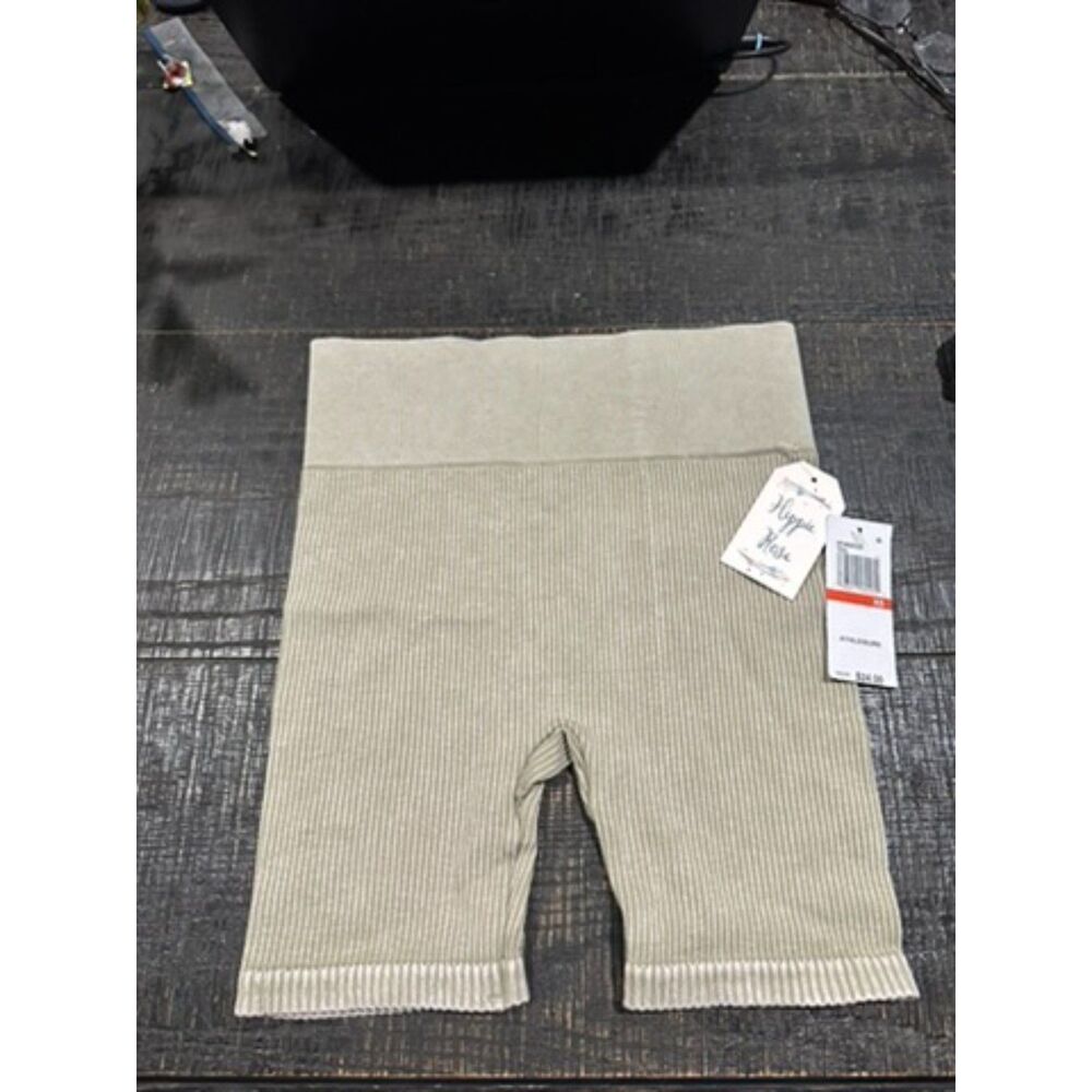 Hippie Rose Seamless Ribbed High-Waisted Biker Shorts